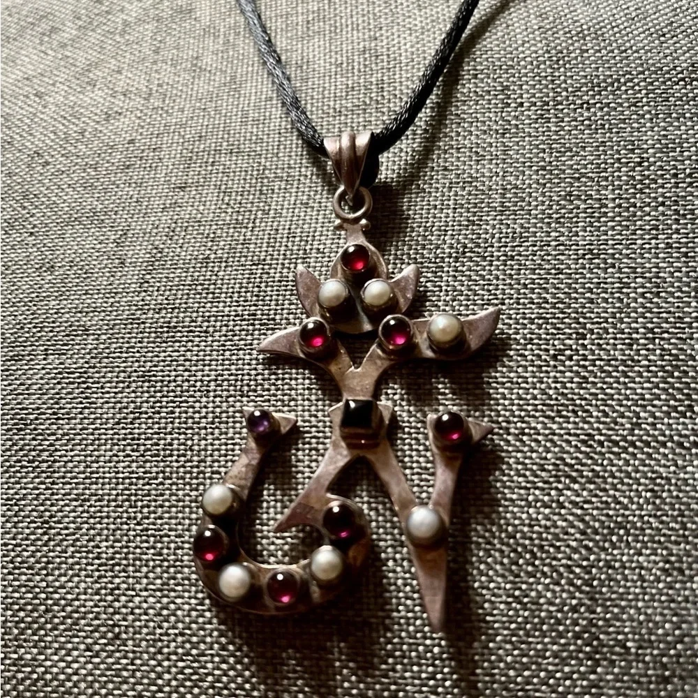 Vintage 925 Tibetan Om Pendant